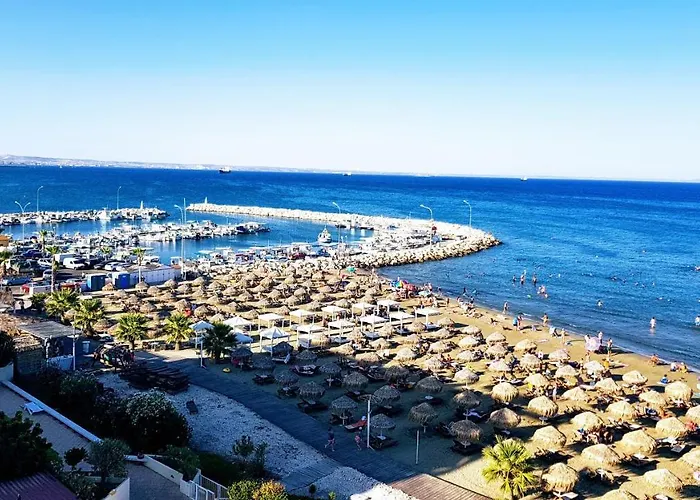 Lca4 Flat For Appartement Larnaca